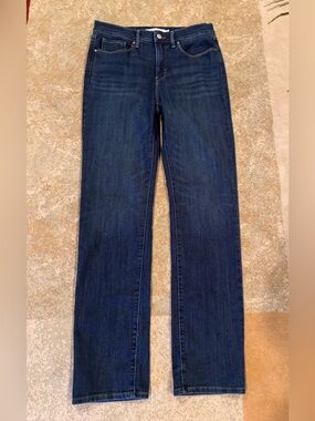 Signature by Levi Strauss Jeans Women 10 W30 L30 Mid Rise Straight Dark Wash